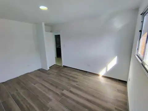 Casa Venta Gonnet a Estrenar 2 Dormitorios Pileta