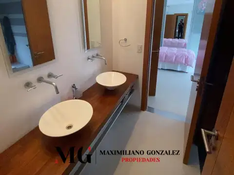 Casa 6 ambientes con 6 baños