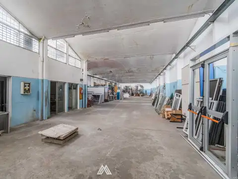 Local en Venta en La Comercial, USD 575.000