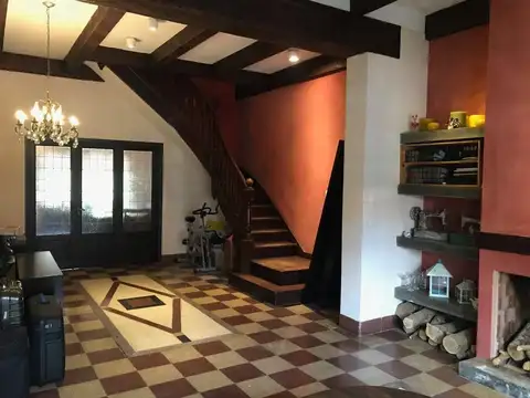 Casa 4 ambientes con 4 baños