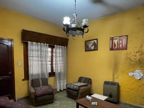 CASA EN VENTA - MERLO