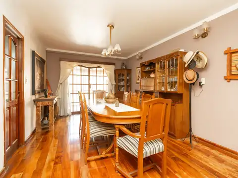 Casa en Alquiler de 4 dormitorios