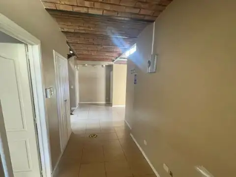 Aristóbulo Del Valle 800