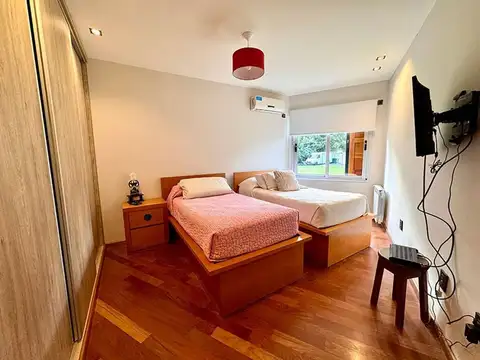 CASA EN VENTA EN GORINA