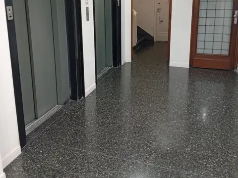 Oficina en Alquiler 45 años