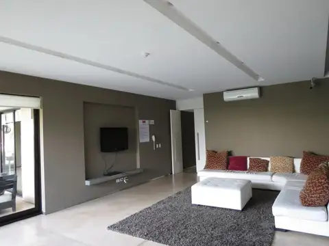 Departamento en Alquiler con 1 cocheras