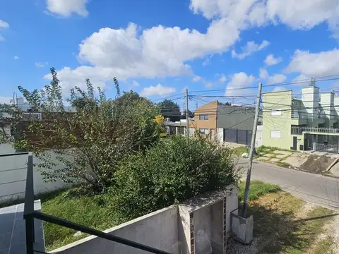 Depto Tipo Casa en Venta de 2 ambientes