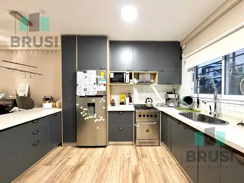 Depto Tipo Casa en Venta con 1 cocheras