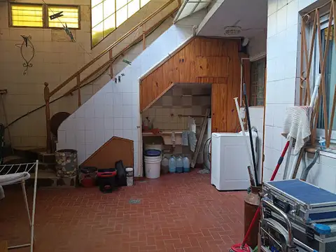 Depto Tipo Casa en Venta con 1 cocheras