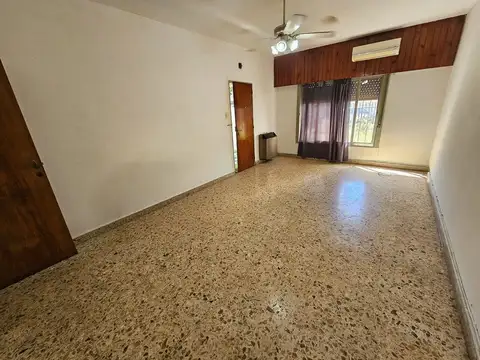 Casa en Venta en Ramos Mejia, USD 94.000