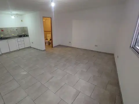 Monoambiente 36m2. Servicios incluidos. Sin expensas  