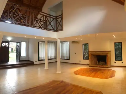 Casa en Venta en La Delfina, USD 330.000