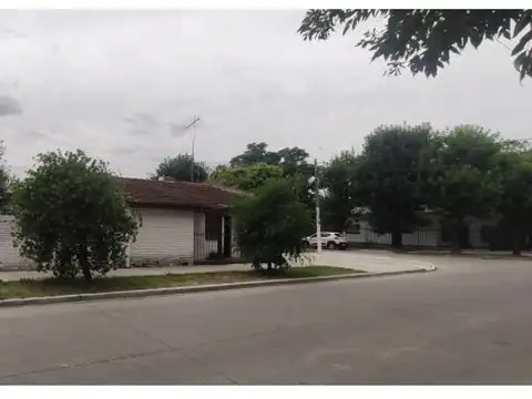 Caaguazú 1396 , Piso 0