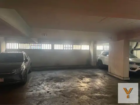 Cochera en venta - 12Mts2 - Barrio Norte