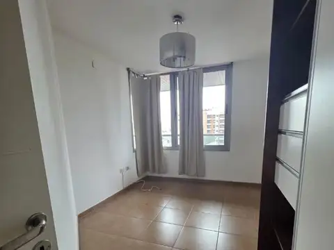 Departamento en Alquiler en Guemes, $ 650.000