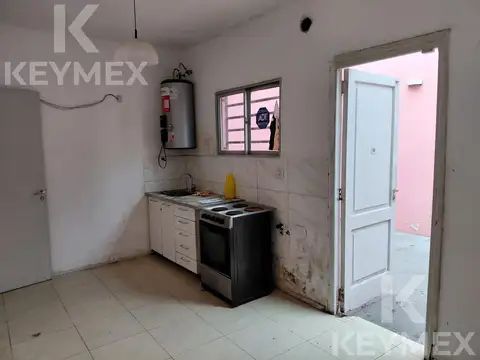 Casa 4 ambientes con 1 baño