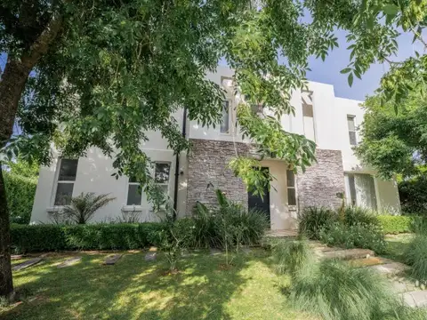 Av Patricias Argentinas 2009 , Piso 1