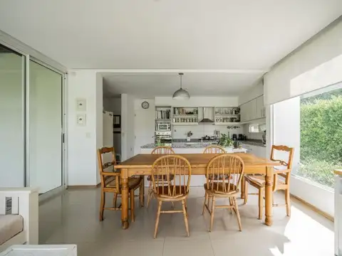 Exclusiva casa en venta en Las Liebres. Diseño, confort y excelente ubicación.