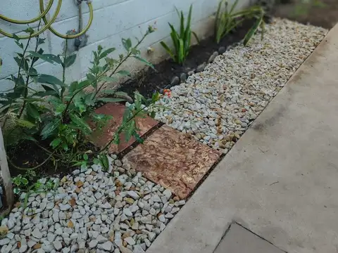 Depto Tipo Casa en Venta al Noreste