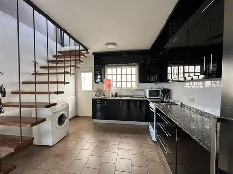 Depto Tipo Casa 3 ambientes con 1 baño