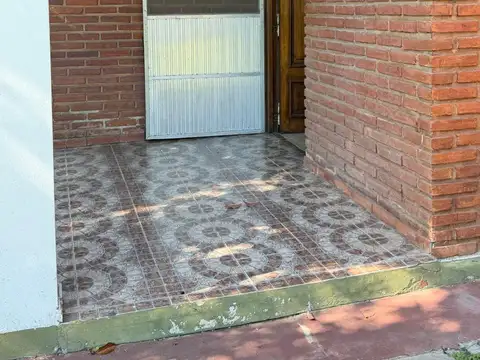 Casa en Venta en Claypole, USD 78.000