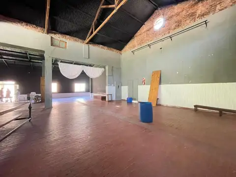 Local en Alquiler 50 años