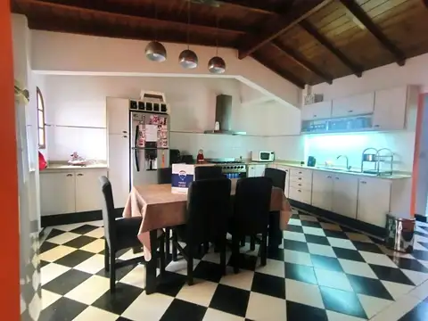 Depto Tipo Casa en Venta de 4 dormitorios