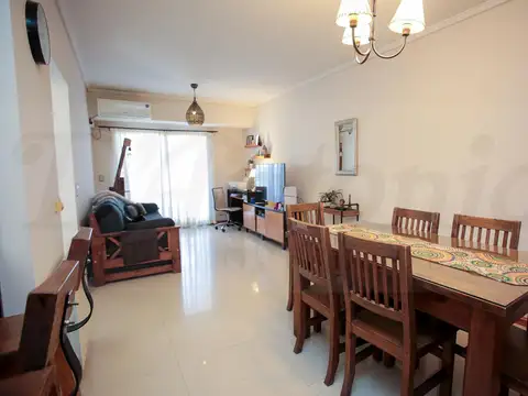 Departamento 3 ambientes con 2 baños