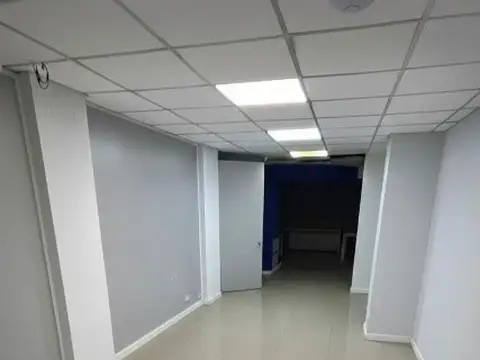Oficina en Alquiler al Norte