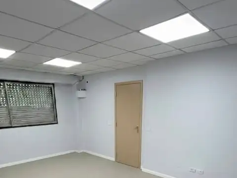 Oficina en Alquiler de 248m2 ubicada en el corazón de Quilmes Centro