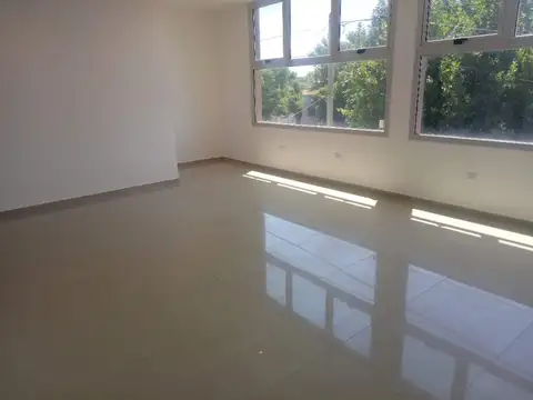 Entre Ríos 1000, Piso 1