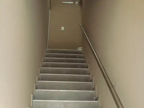 Entre Ríos 1000, Piso 1