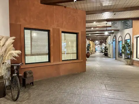 Local en Alquiler en Canning, USD 900