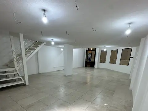 Local en Alquiler en Canning, USD 900