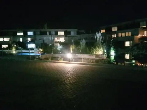 Av. Del Mirador al 200