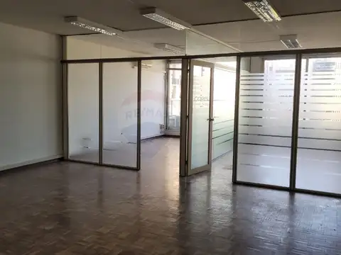 Oficina en Venta en Ciudad Vieja, USD 180.000