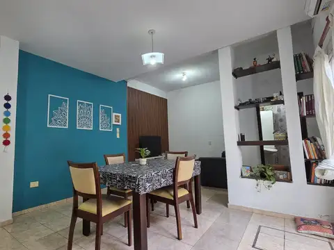 VENTA Casa de 2 dormitorios con patio y terraza en Nuestra Señora de Lourdes - Rosario