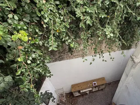 Depto Tipo Casa en Venta 40 años