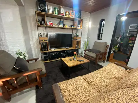 Eugenia Tapia de Cruz 2200