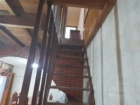 Depto Tipo Casa en Venta 35 años