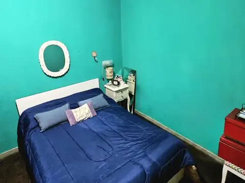Casa de lote propio en Venta esquina con doble jardín ,apto crédito, Carapachay, Vicente Lopez