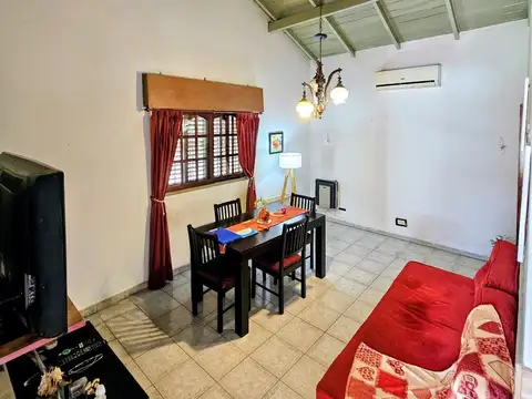 Casa de lote propio en Venta esquina con doble jardín ,apto crédito, Carapachay, Vicente Lopez