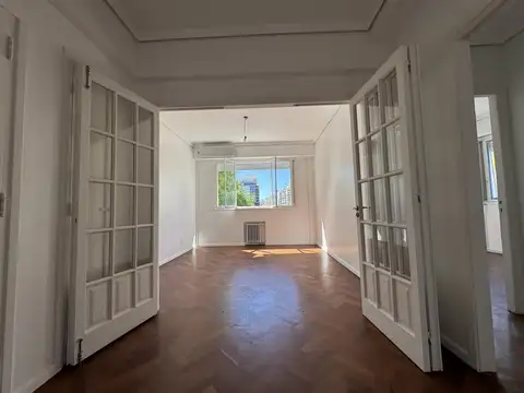 Alquiler vivienda u oficina 3 ambientes hecho a nuevo super luminoso! Cabildo