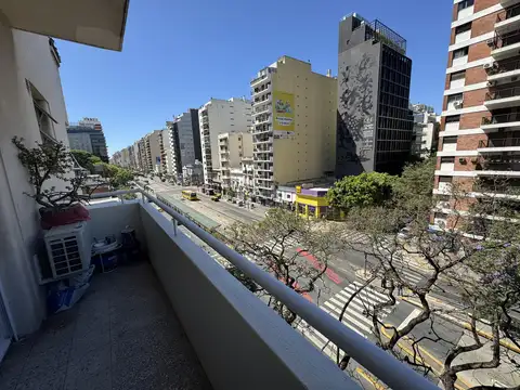 Alquiler vivienda u oficina 3 ambientes hecho a nuevo super luminoso! Cabildo