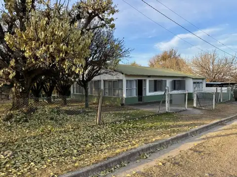 VENTA CASA 2 DORMITORIOS TERRENO 1.061 m² AMBOY