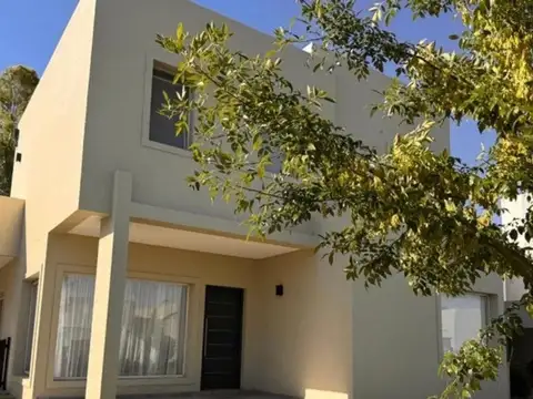 Alquiler de casa amoblada  Barrio Santa Ines