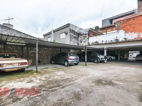 VENTA PH CON 14 COCHERAS RAMOS MEJIA MAS RENTA