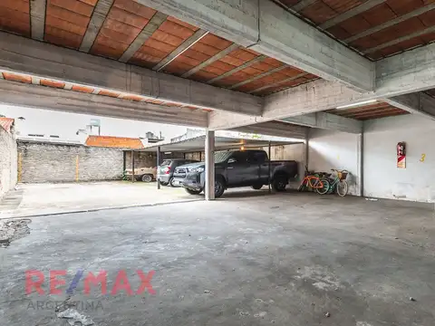 VENTA PH CON 14 COCHERAS RAMOS MEJIA MAS RENTA