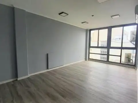 Oportunidad  Excelente Oficina en Venta, Apto Credito