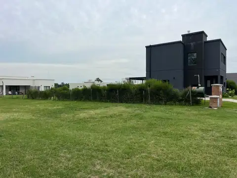 Terreno en Venta en Pilar Del Este - Santa Elisa, USD 35.000